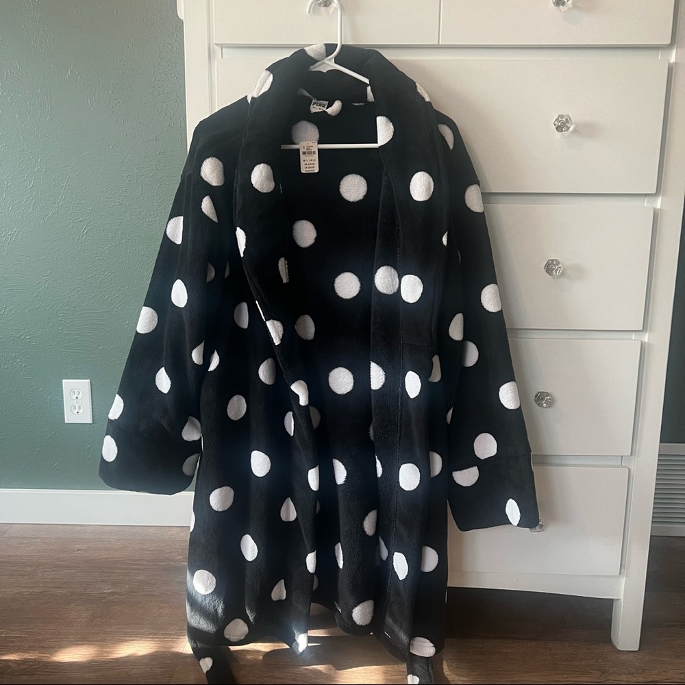 VS Fleece Robe